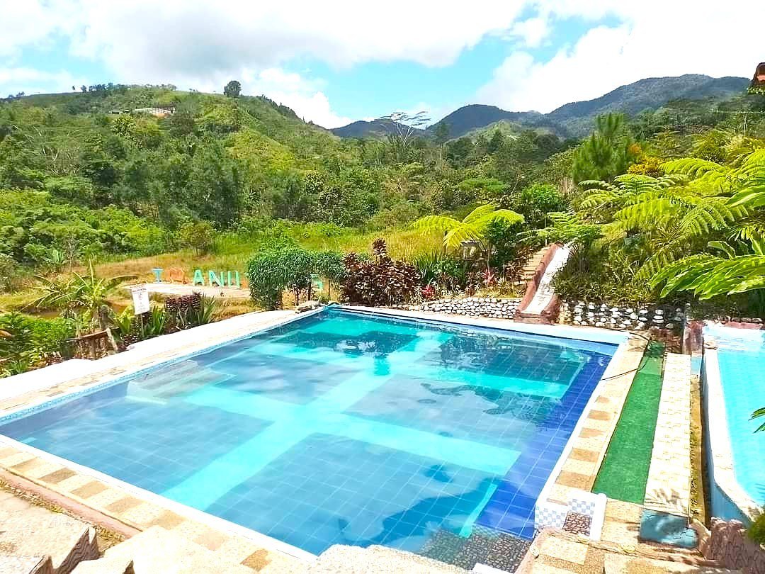 Anutong Mountain & River View Resort